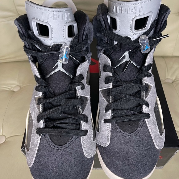 Air Jordan 6 Retro Tech Chrome size 10.5 - Picture 4 of 9